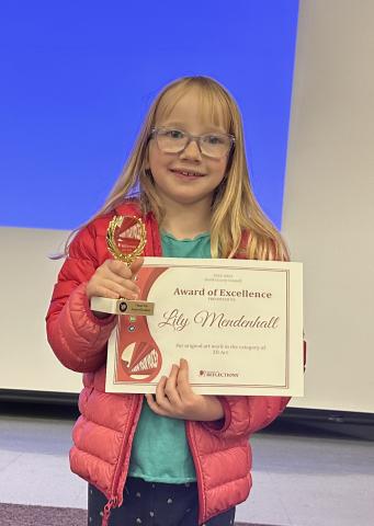 lily with her award